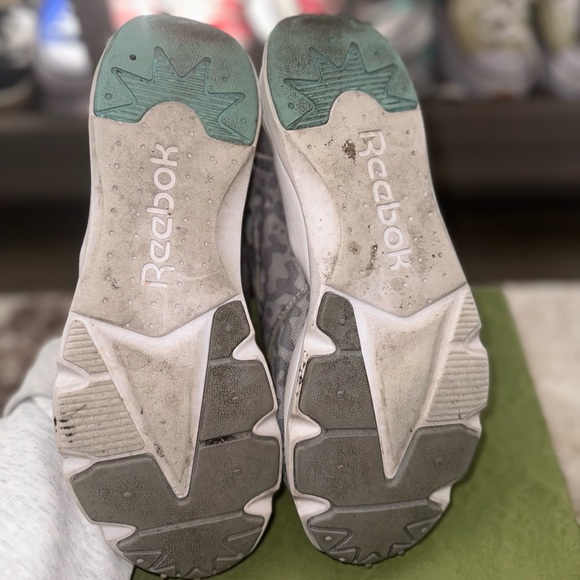 REEBOK - Size 8 - Women’s Sneakers - Gray Teal Leopard Print - Picture 4 of 6